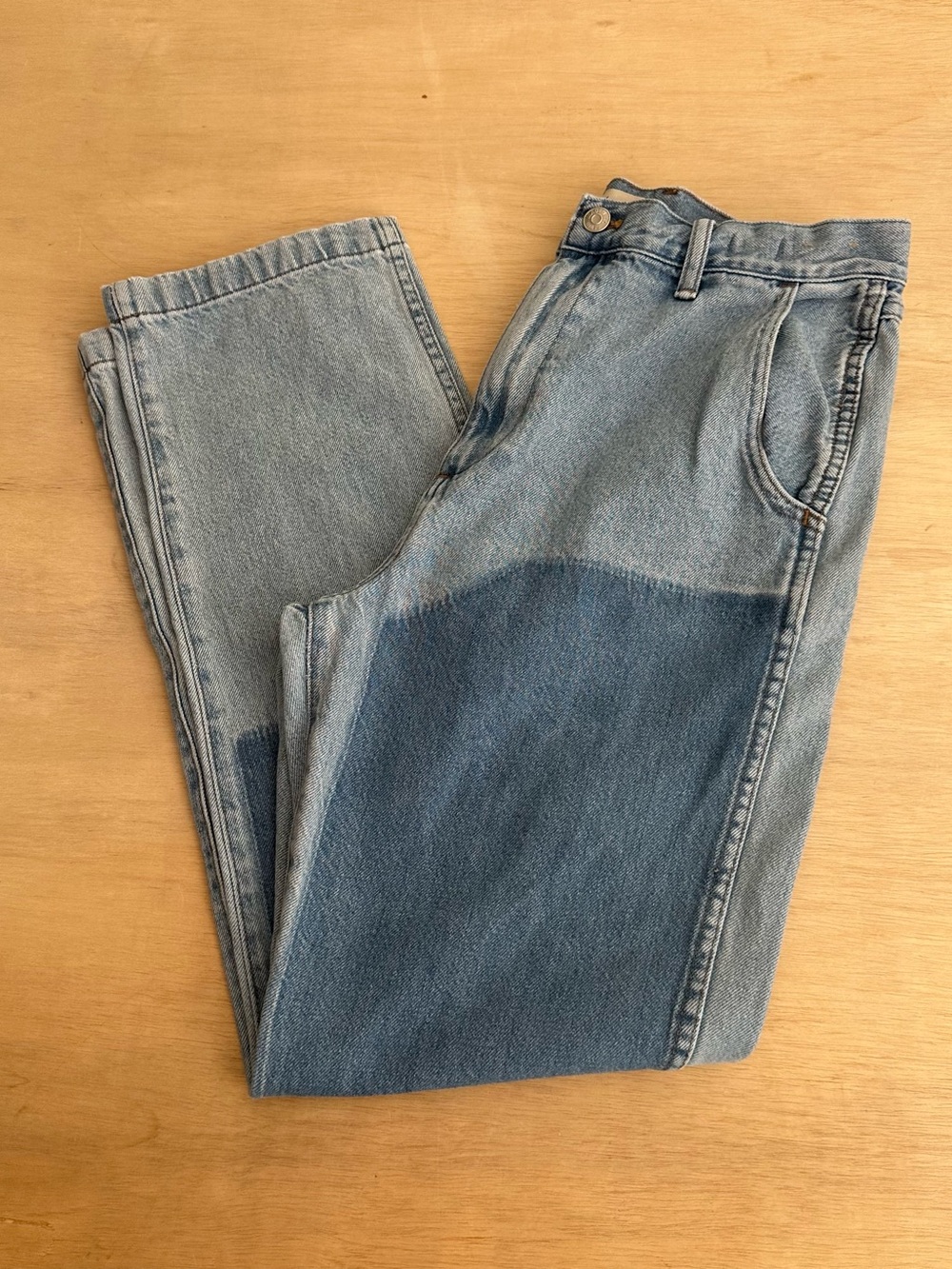 Madewell Women’s Two-Tone Blue Relaxed Jeans
